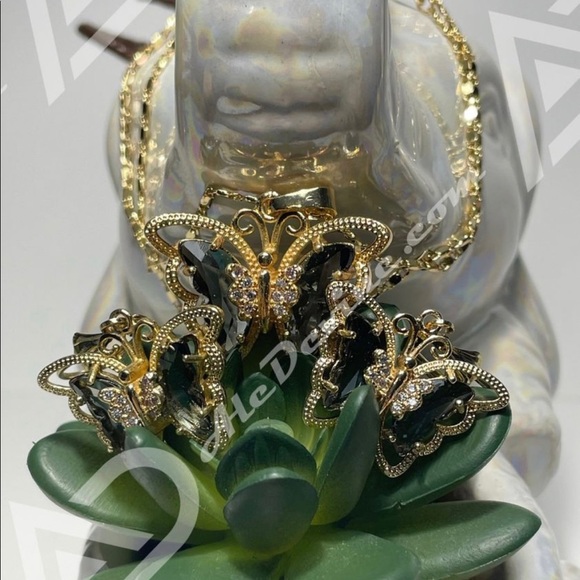 Gray Butterfly set (gold plated) - Picture 1 of 5